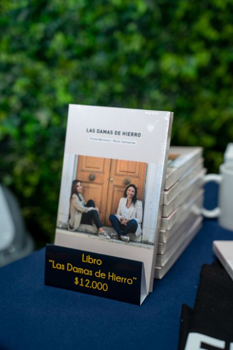 Lanzamiento Libro "Las Damas de Hierro" — fotografía 1