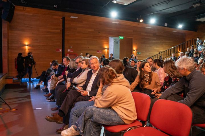 Lanzamiento Libro "Las Damas de Hierro" — fotografía 7