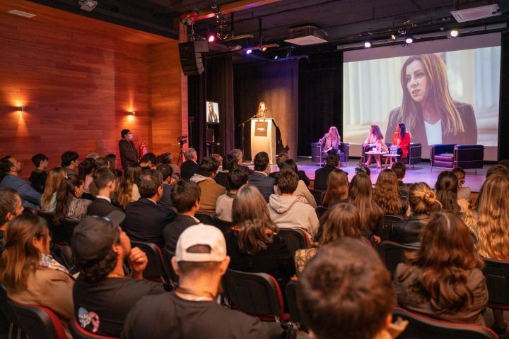 Lanzamiento Libro "Las Damas de Hierro" — fotografía 32