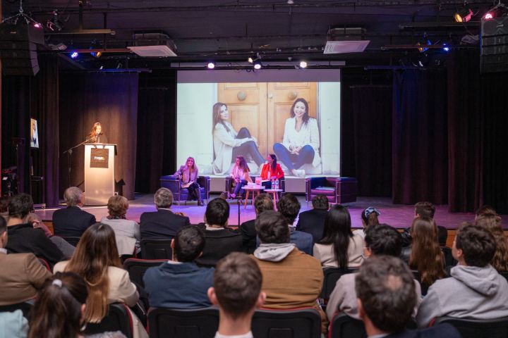 Lanzamiento Libro "Las Damas de Hierro" — fotografía 35