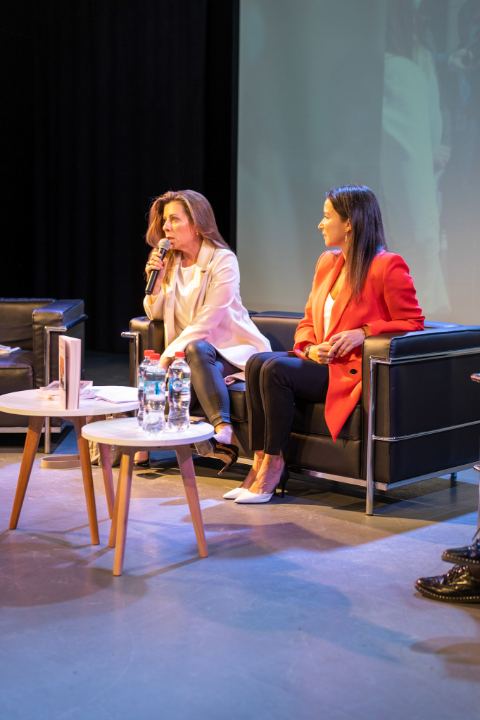 Lanzamiento Libro "Las Damas de Hierro" — fotografía 105