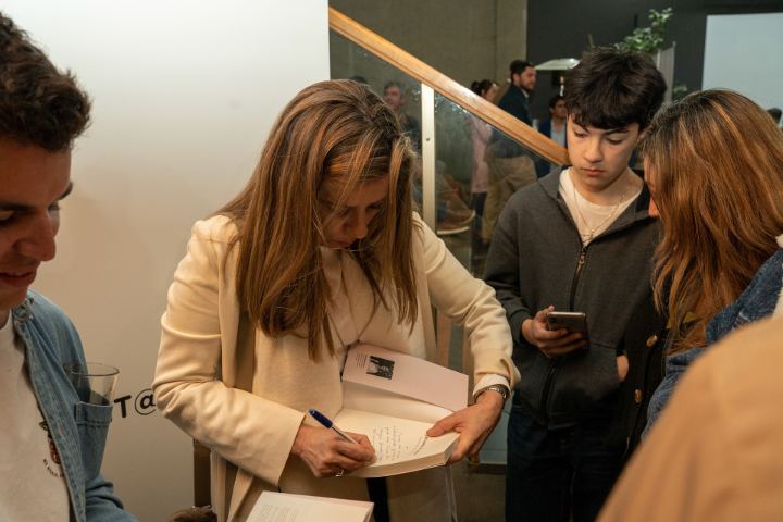 Lanzamiento Libro "Las Damas de Hierro" — fotografía 171