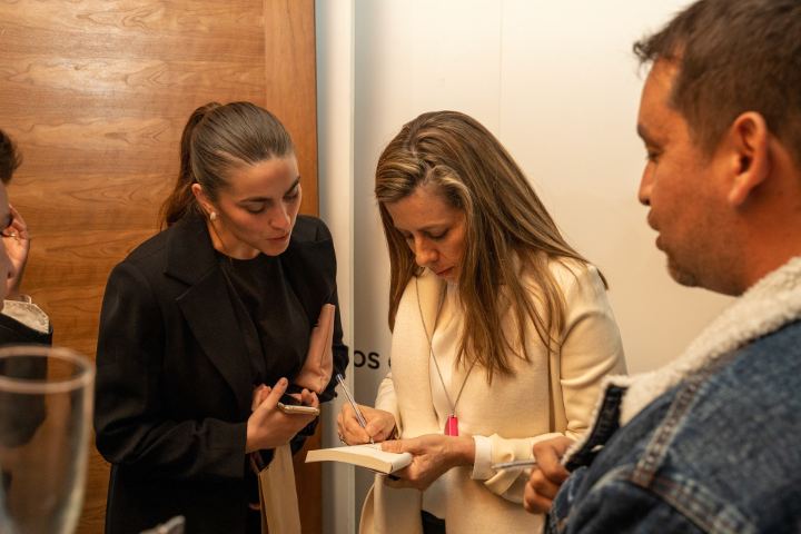 Lanzamiento Libro "Las Damas de Hierro" — fotografía 174