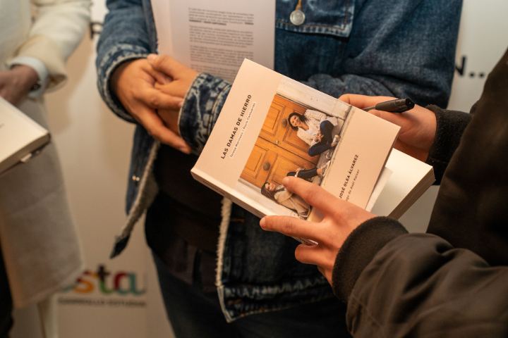 Lanzamiento Libro "Las Damas de Hierro" — fotografía 186