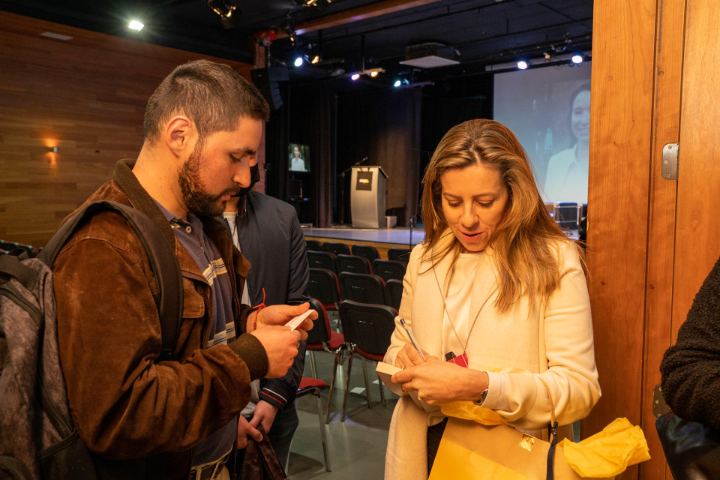 Lanzamiento Libro "Las Damas de Hierro" — fotografía 189